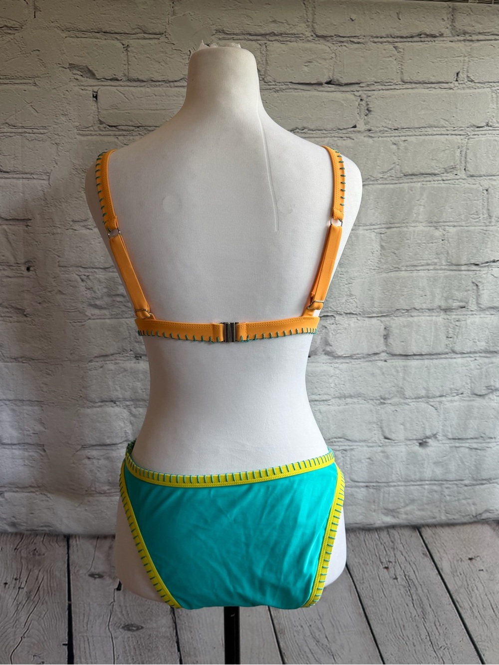 Cupshe Take Me To Tulum Colorblock Triangle Top & Cheeky Bikini Set - Picture 4 of 6